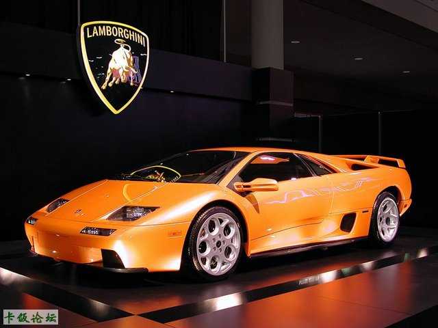 lamborghini_1-1.jpg